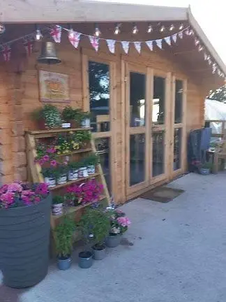 Alec's Farmshop photo 1