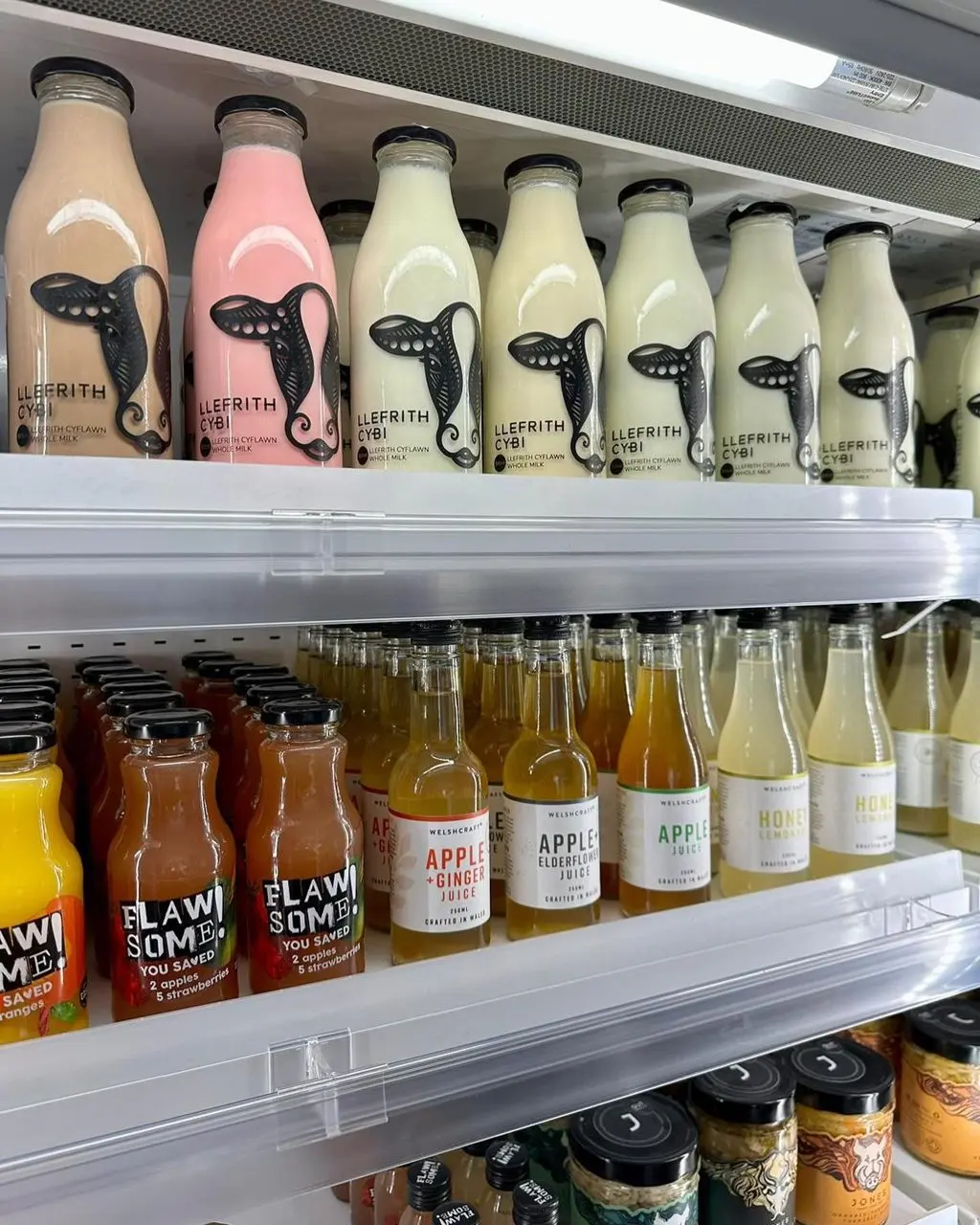 Llefrith Cybi (Cybi Milk) photo 4