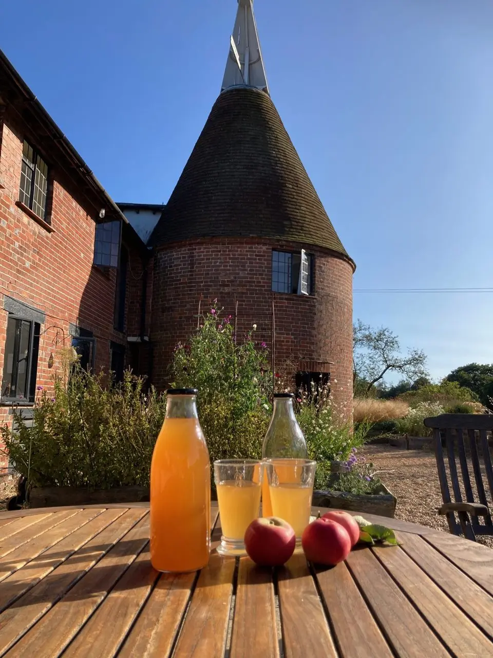 Oast Farm Buxted photo 3